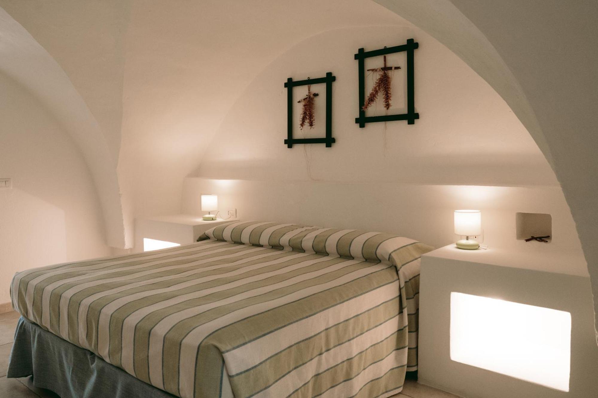 Oltre Gli Ulivi Bed and Breakfast Ostuni Buitenkant foto