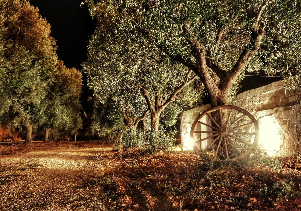 Oltre Gli Ulivi Bed and Breakfast Ostuni Buitenkant foto